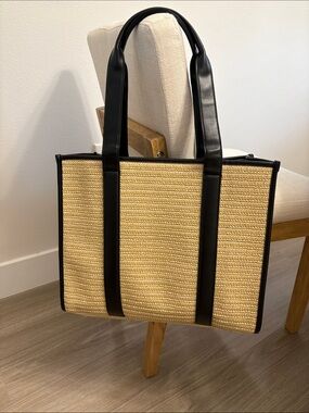 Black Trim Straw Tote